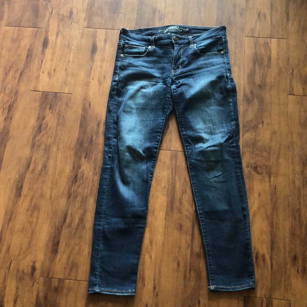 American Eagle dark wash skinny jeans size 6